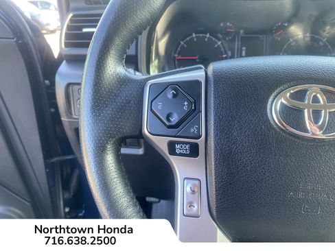 Used 2021 Toyota 4Runner SR5 Premium w/ Moonroof Package AWD/4WD image 21