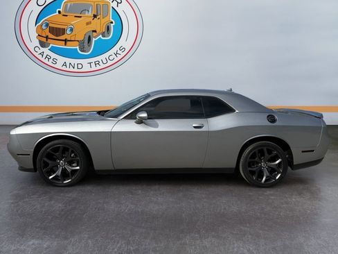 Used 2018 Dodge Challenger SXT Plus RWD image 3