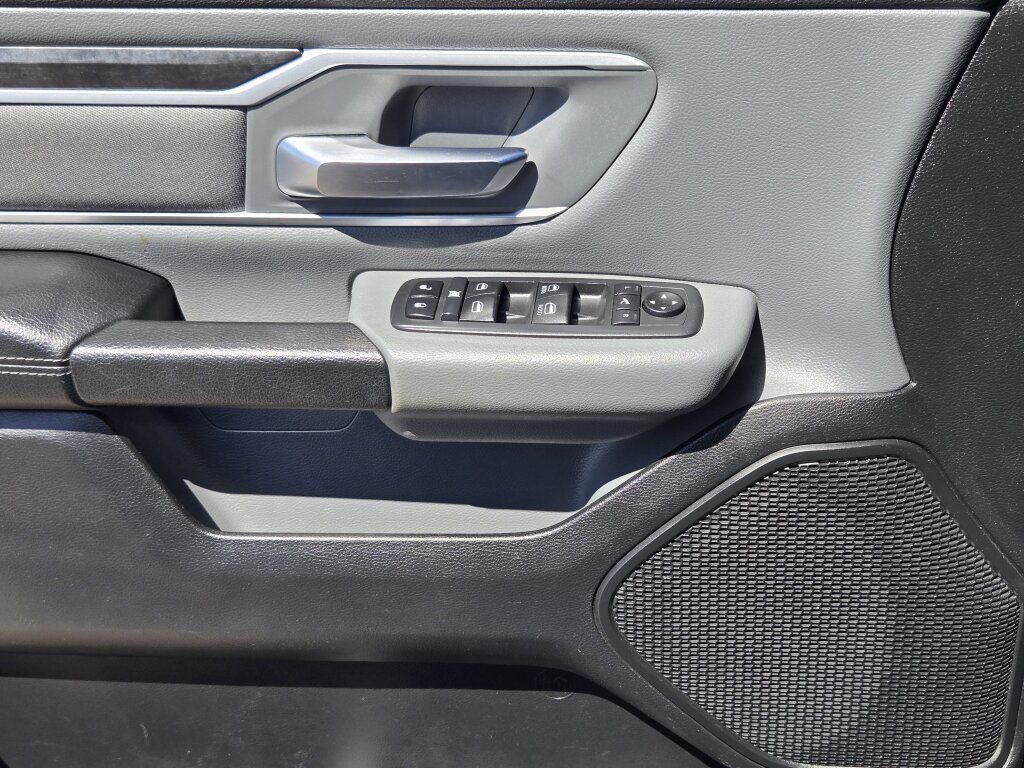 Used 2020 RAM 1500 Big Horn AWD/4WD image 7