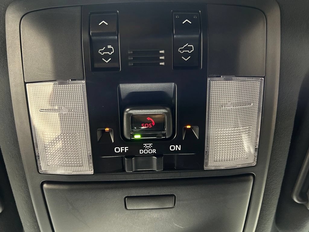 Used 2023 Lexus GX 460 Premium w/ Premium Package AWD/4WD image 28