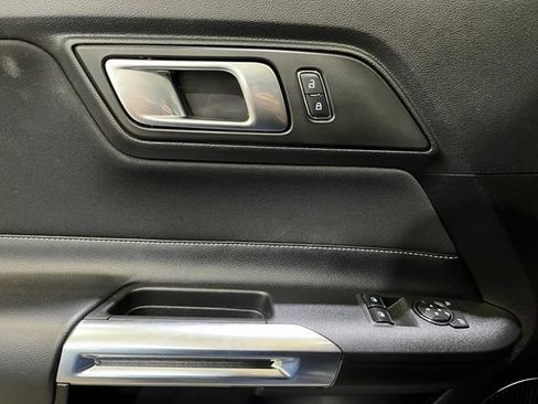 Used 2021 Ford Mustang GT RWD image 14