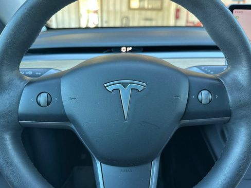 Used 2021 Tesla Model Y Long Range AWD/4WD image 20
