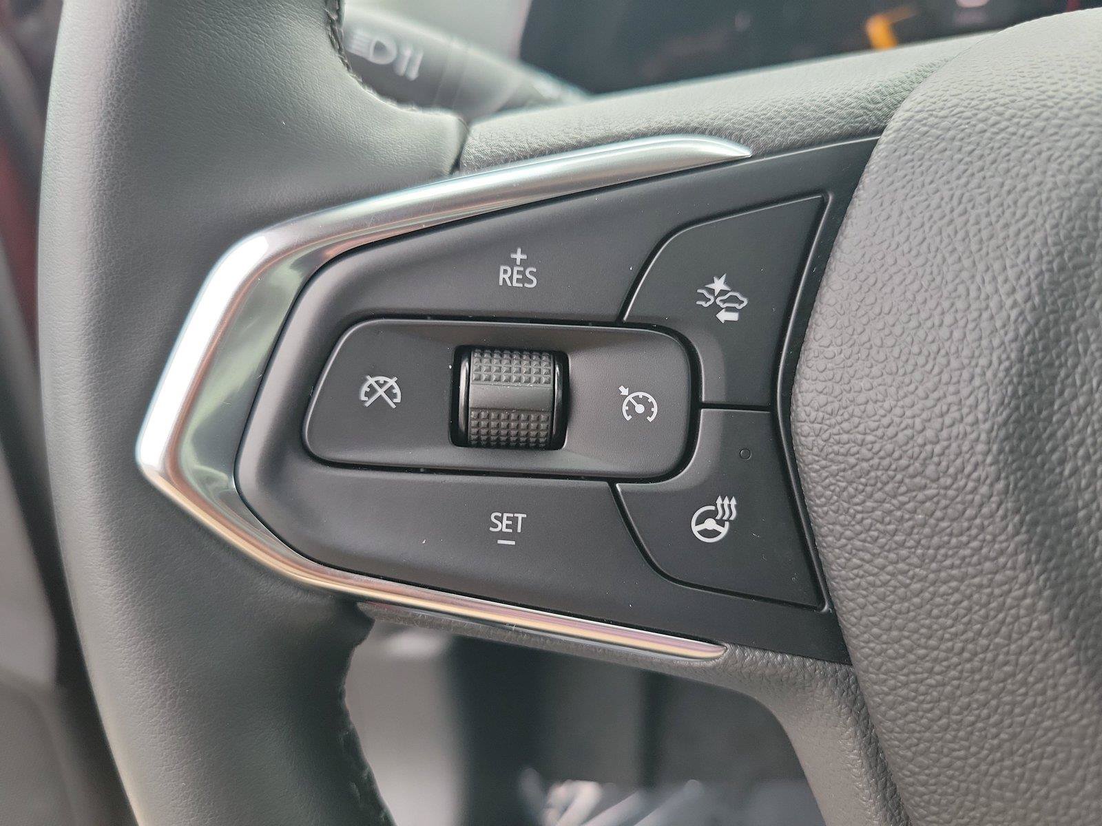 Used 2025 Chevrolet Trax LT w/ Driver Confidence Package FWD image 23