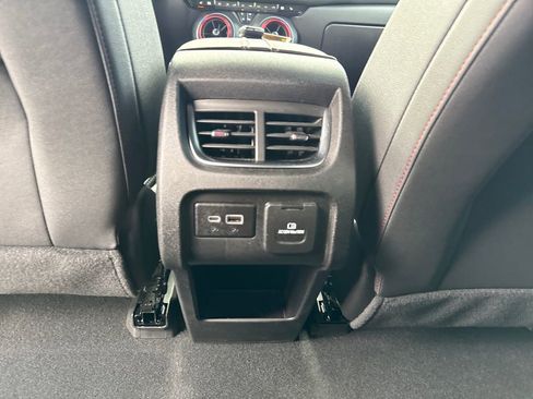 Used 2025 Chevrolet Blazer RS image 28