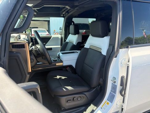 Used 2025 GMC Hummer EV 3X AWD/4WD image 20
