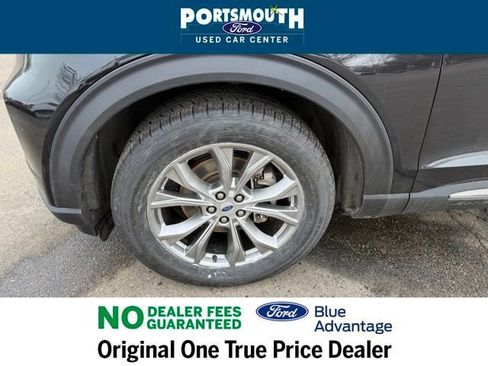 Used 2023 Ford Explorer Limited w/ Equipment Group 301A image 34