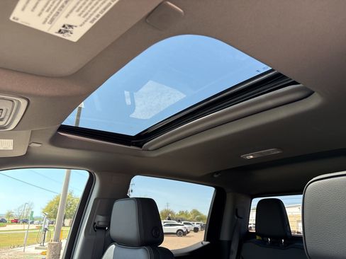 New 2026 GMC Sierra 1500 Denali w/ Denali Reserve Package image 11