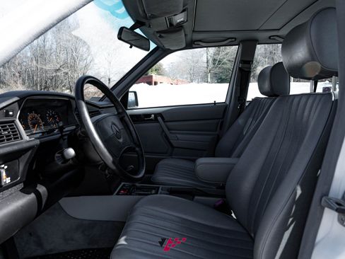 Used 1991 Mercedes-Benz 190 E 2.6 image 37