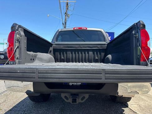 Used 2016 Toyota Tundra SR5 w/ SR5 Upgrade Package RWD image 8