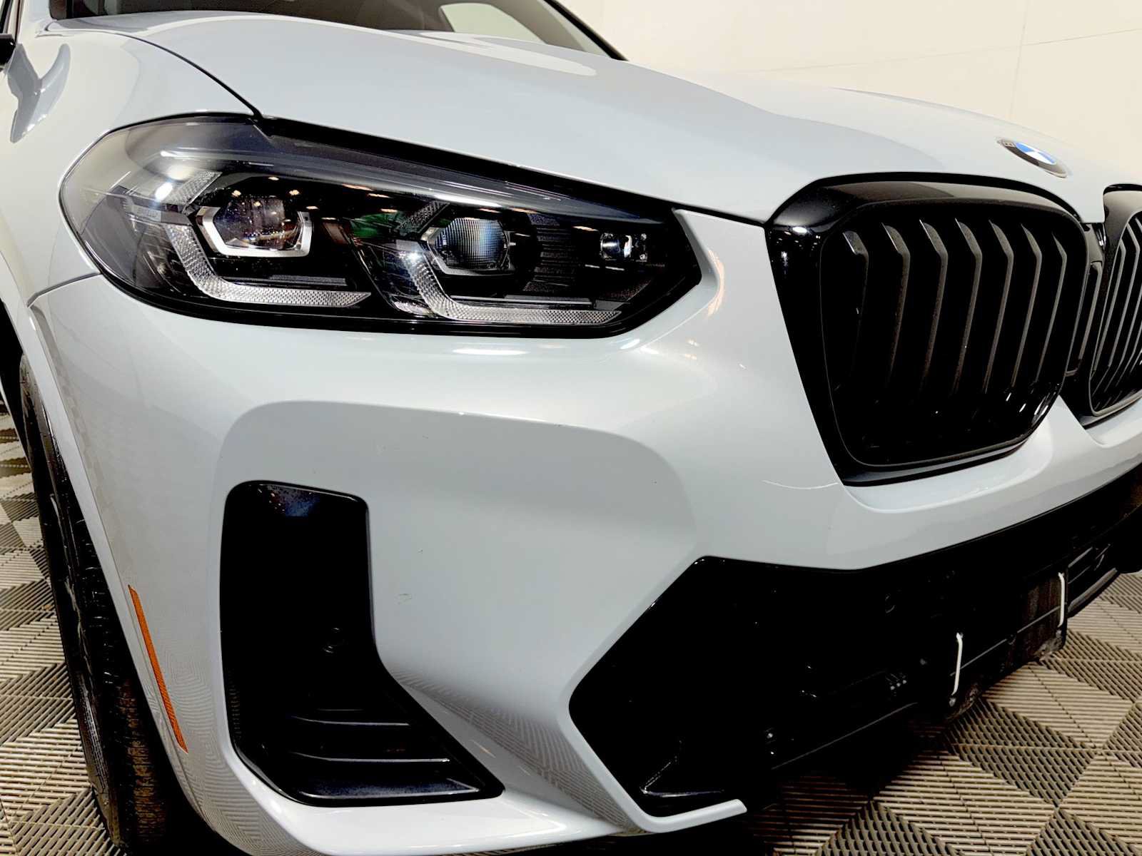 Used 2023 BMW X3 xDrive30i w/ M Sport Package AWD/4WD image 25