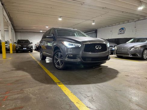Used 2018 INFINITI QX60 Luxe w/ Premium Package AWD/4WD image 6