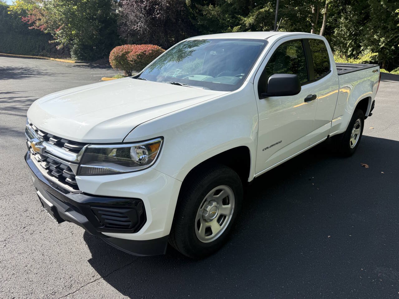 Used 2021 Chevrolet Colorado W/T w/ WT Convenience Package AWD/4WD image 1
