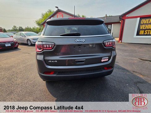 Used 2018 Jeep Compass Latitude w/ Popular Equipment Group AWD/4WD image 6