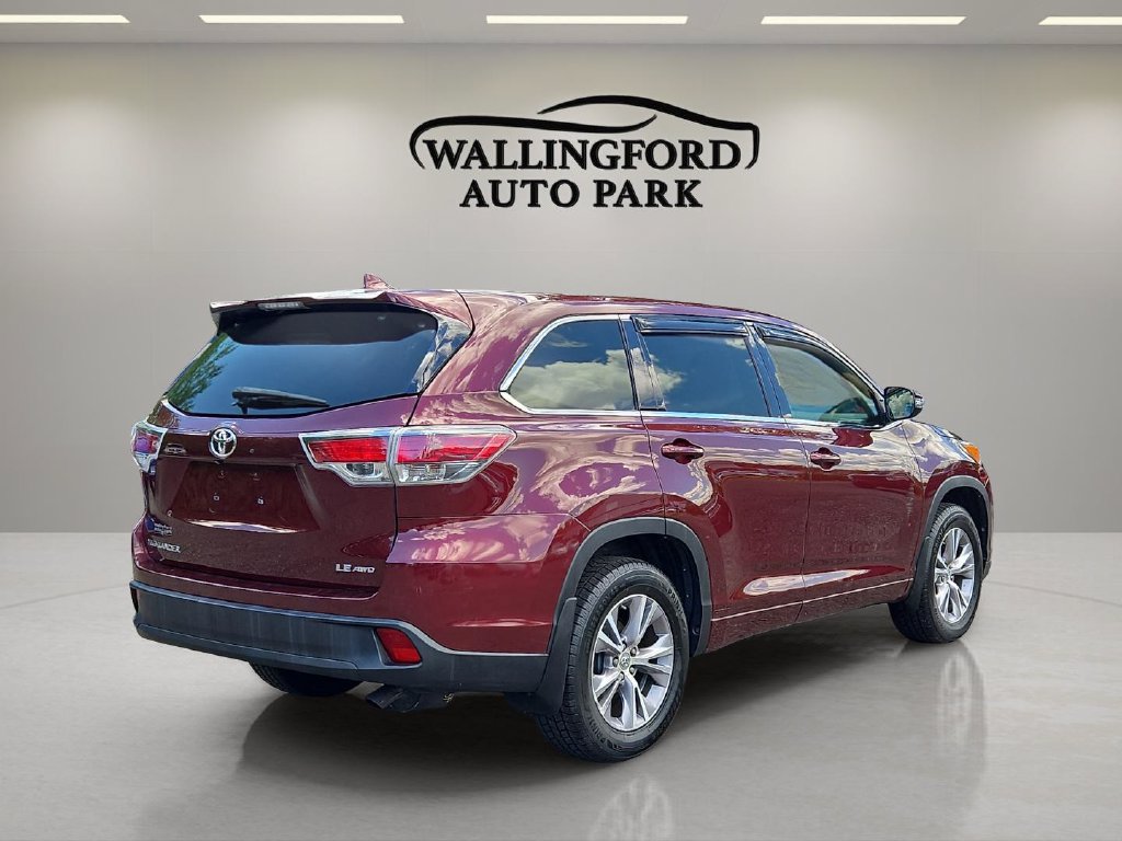 Used 2015 Toyota Highlander Plus AWD/4WD image 4