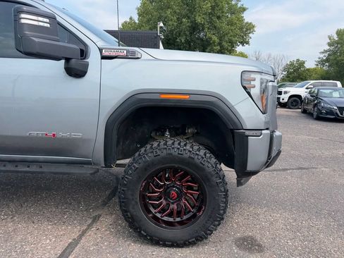 Used 2024 GMC Sierra 2500 AT4 w/ AT4 Premium Plus Package AWD/4WD image 2