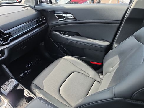 Certified 2023 Kia Sportage EX FWD image 15