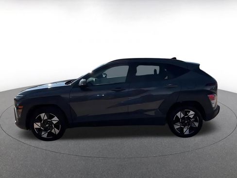 Used 2025 Hyundai Kona SEL image 9