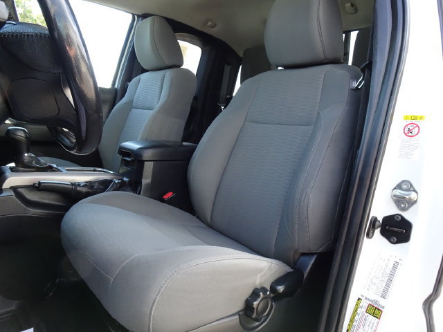 Used 2018 Toyota Tacoma SR5 AWD/4WD image 11