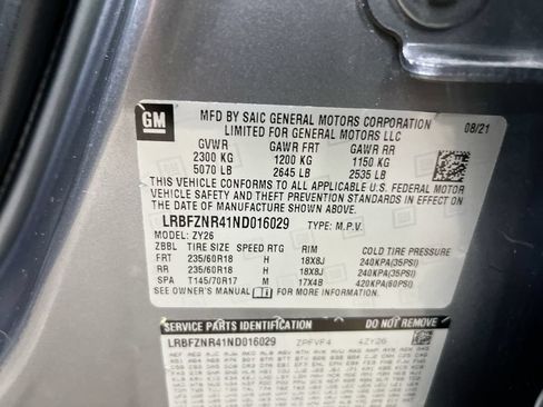 Used 2022 Buick Envision Essence w/ Technology Package I FWD image 28