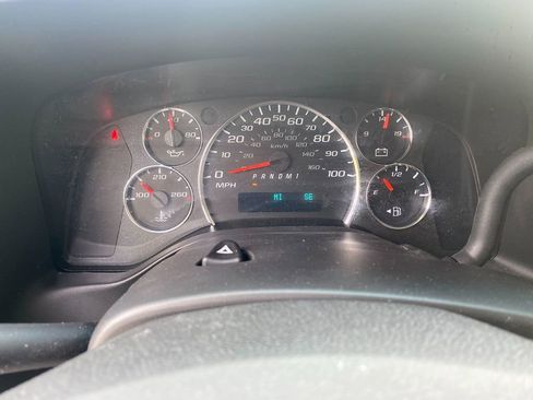 Used 2020 Chevrolet Express 2500 LS w/ Driver Convenience Package image 17