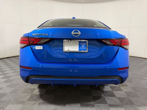 Used 2025 Nissan Sentra SV FWD image 9