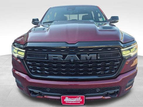 Used 2025 RAM 1500 Limited AWD/4WD image 9