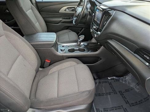 Used 2022 Chevrolet Traverse LT AWD/4WD image 20