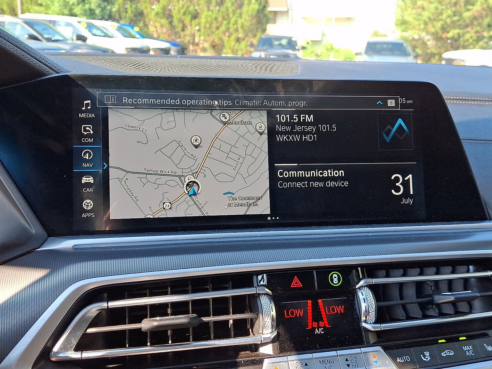 Used 2021 BMW X5 xDrive45e w/ Parking Assistance Package AWD/4WD image 18