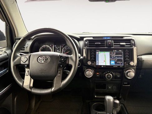 Used 2021 Toyota 4Runner Venture image 4