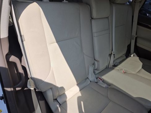 Used 2015 Lexus GX 460 w/ Premium Package AWD/4WD image 27