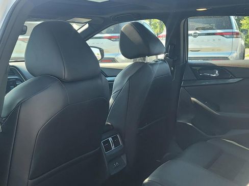 Used 2023 Nissan Maxima SR w/ Sport Mat Group FWD image 14