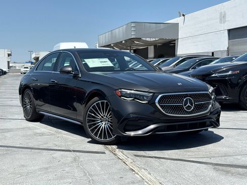Used 2025 Mercedes-Benz E 350 Sedan image 2