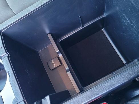 Used 2022 Toyota 4Runner SR5 Premium image 20