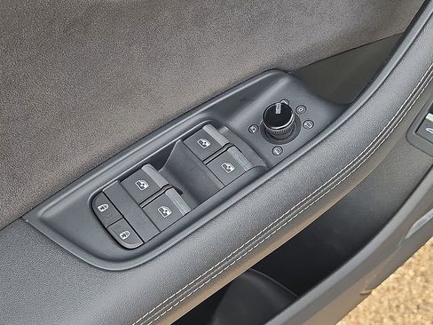 Used 2023 Audi SQ8 Premium Plus image 22