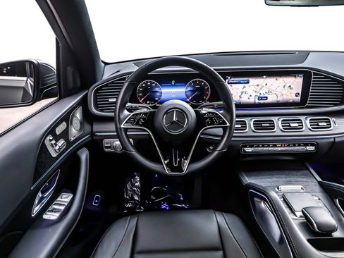 Certified 2025 Mercedes-Benz GLE 350 4MATIC image 6