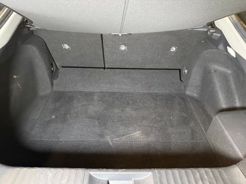 Used 2024 Toyota Prius LE FWD image 22