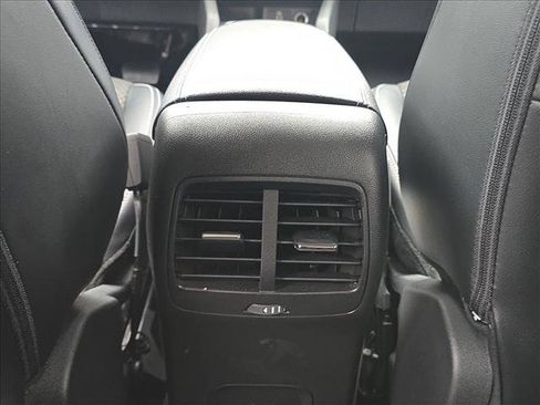 Used 2024 Ford Escape SE image 16