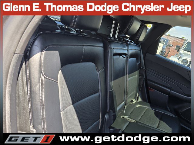 Used 2025 Ford Escape Platinum AWD/4WD image 29