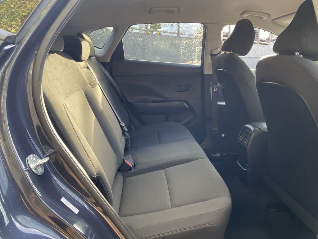 Used 2025 Hyundai Kona SEL FWD image 16