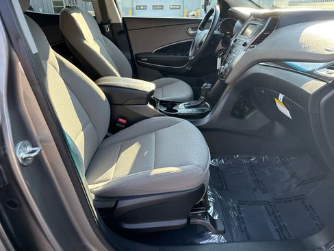 Used 2018 Hyundai Santa Fe Sport image 12