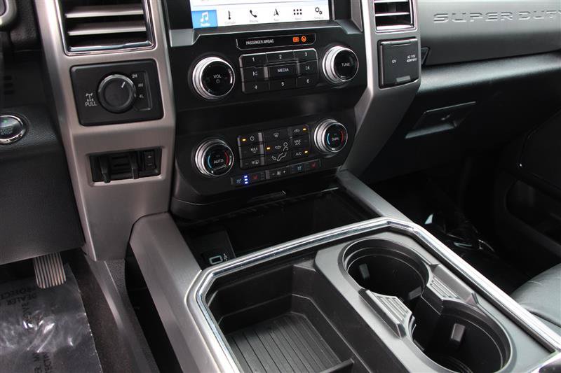 Used 2019 Ford F350 Platinum w/ Platinum Ultimate Package AWD/4WD image 26