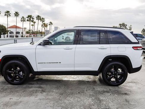 New 2026 Jeep Grand Cherokee Limited AWD/4WD image 14