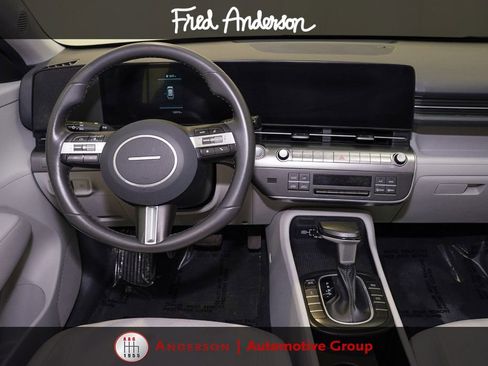Used 2024 Hyundai Kona SEL AWD/4WD image 6