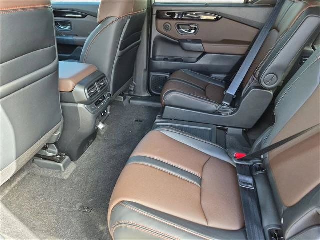 New 2026 Honda Pilot TrailSport image 16