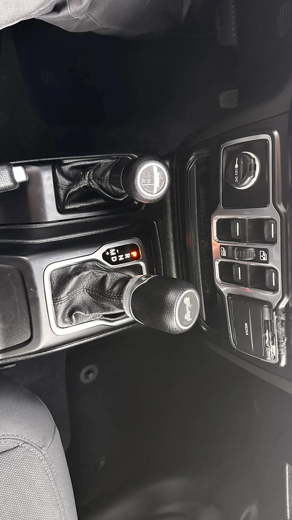 Used 2020 Jeep Wrangler Unlimited Sport w/ Technology Group AWD/4WD image 22