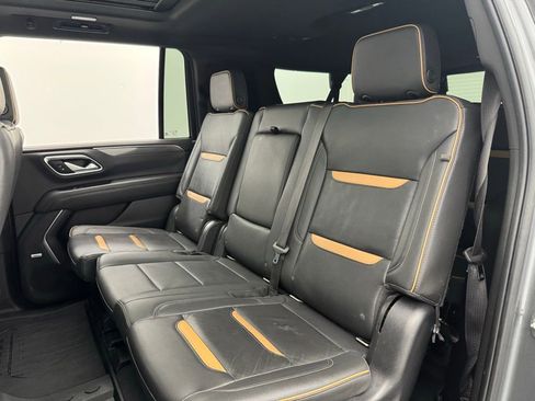 Used 2022 GMC Yukon XL AT4 image 47
