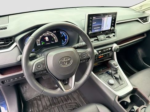 Used 2019 Toyota RAV4 Limited AWD/4WD image 9