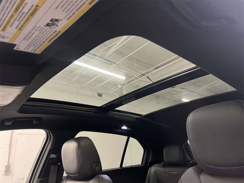 Certified 2024 Cadillac XT4 Sport w/ Cold Weather Package image 19