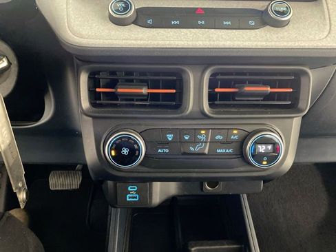 Used 2022 Ford Maverick XLT FWD image 42