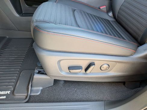 New 2026 Nissan Pathfinder Rock Creek w/ Rock Creek Premium Package AWD/4WD image 14
